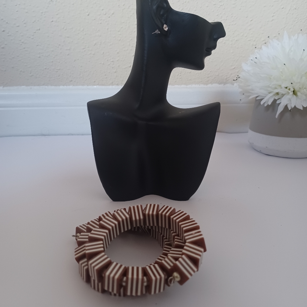 Spiral bracelet